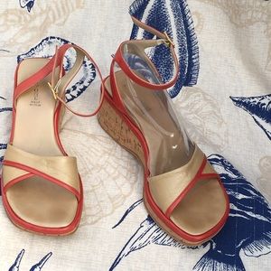 🛍 10 for $20 Vintage Vera Gomma Platform Sandals